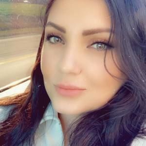 Meet your Posher, Fatima